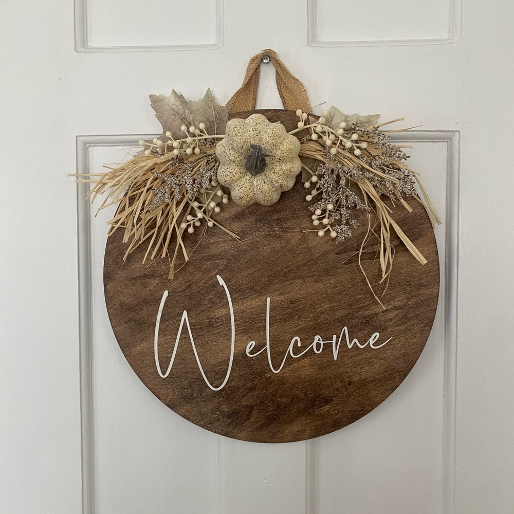 Welcome wall or door sign